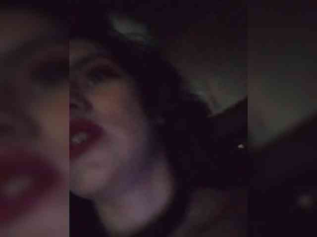 AlinaLisa69 webcam
