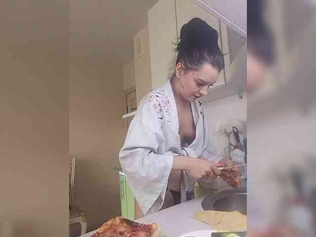 AlinaLisa69 webcam