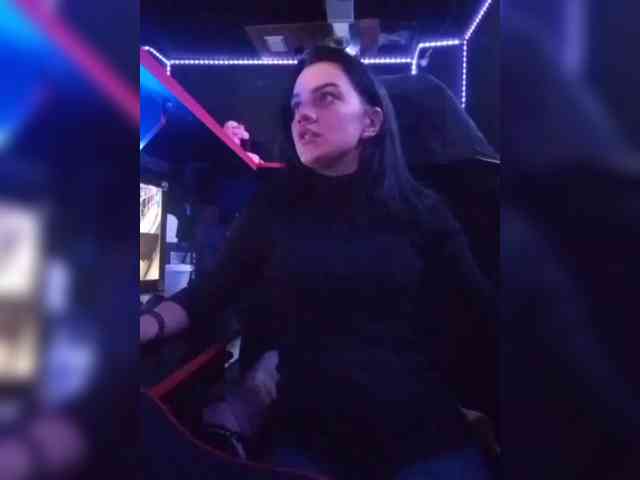 AlinaLisa69 webcam