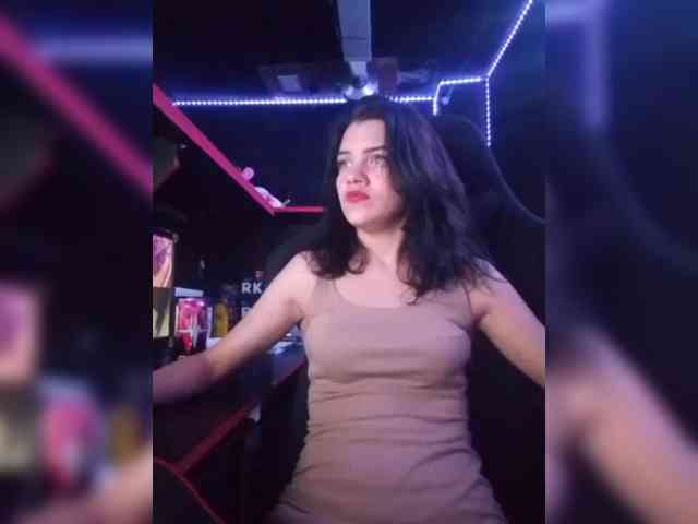 AlinaLisa69 webcam