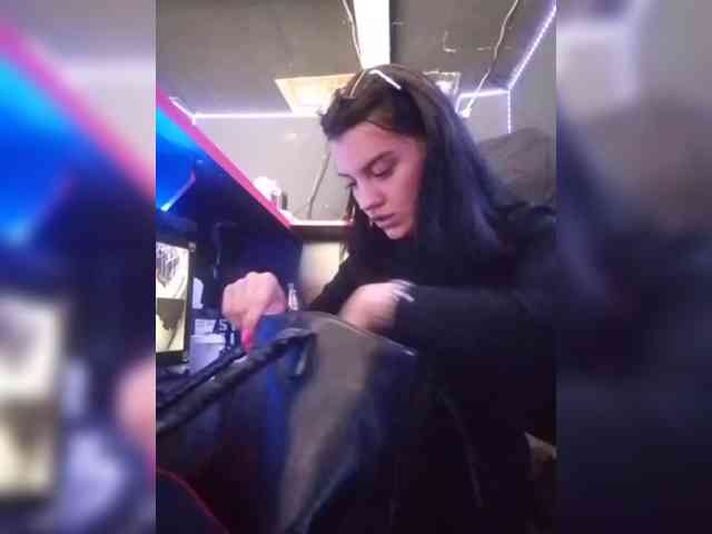 AlinaLisa69 webcam