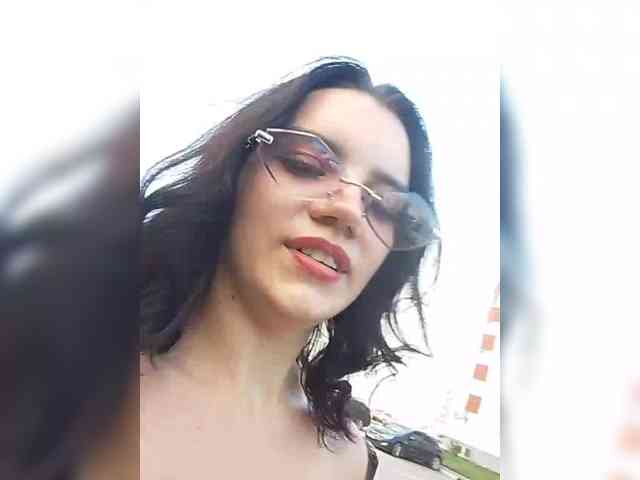 AlinaLisa69 webcam