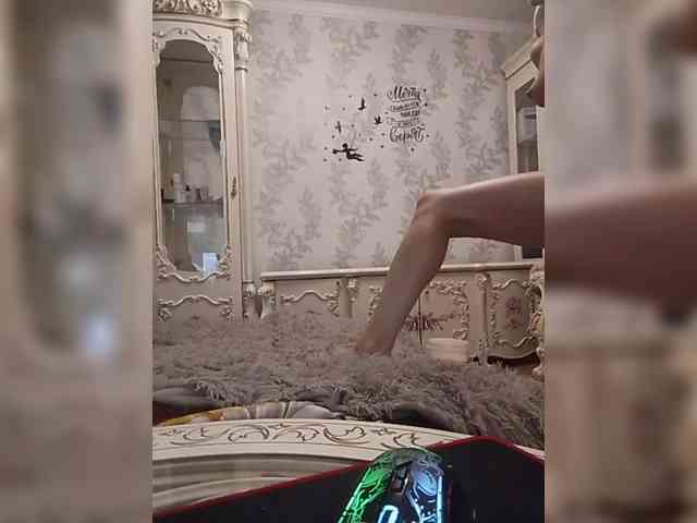 AlinaLisa69 webcam