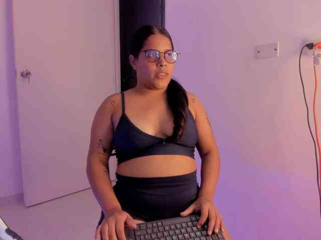 MadissonLewiis webcam