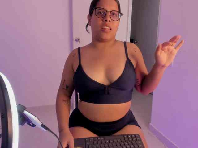 MadissonLewiis webcam