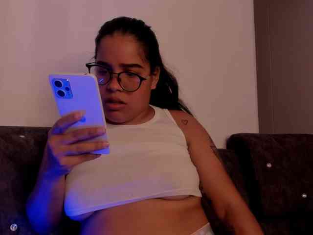 MadissonLewiis webcam