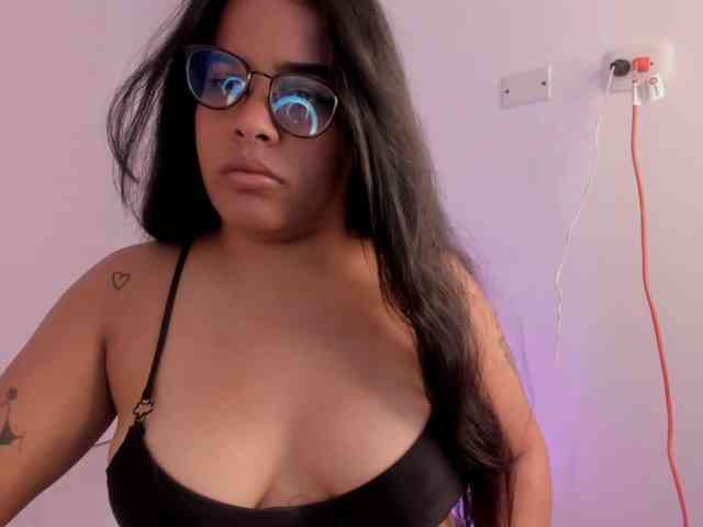 MadissonLewiis webcam