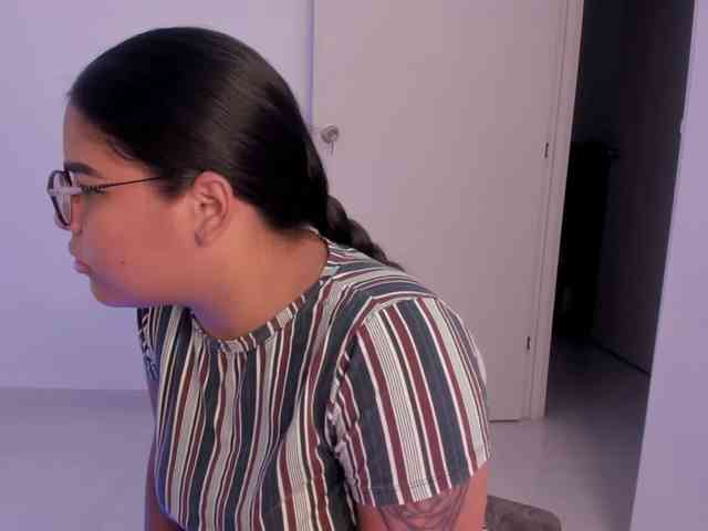MadissonLewiis webcam