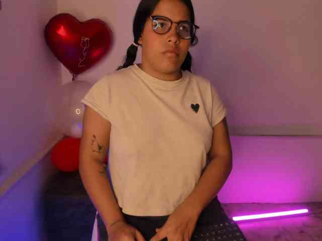 MadissonLewiis webcam