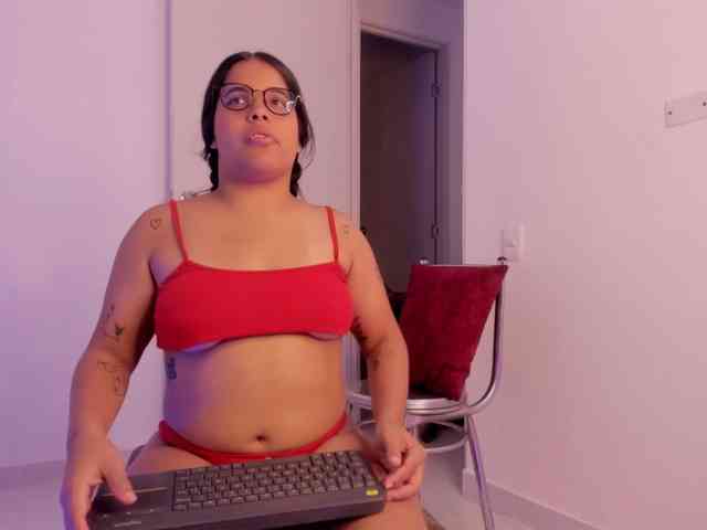 MadissonLewiis webcam