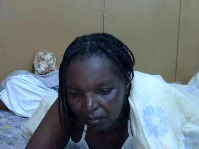Sweet-mommy webcam