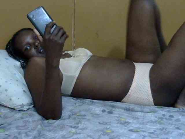 Sweet-mommy webcam