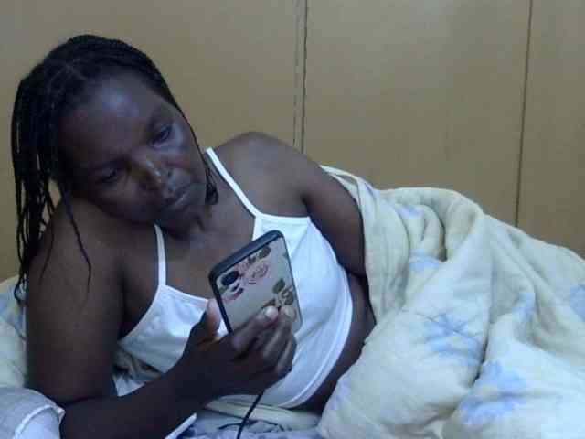 Sweet-mommy webcam