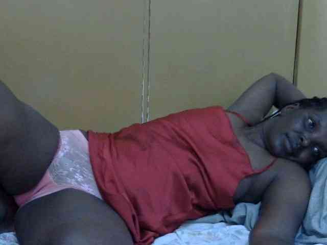 Sweet-mommy webcam
