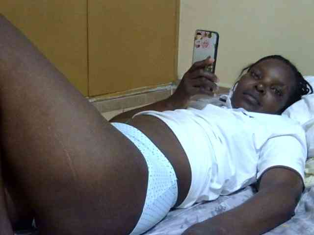 Sweet-mommy webcam