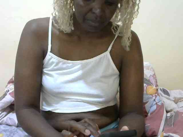 Sweet-mommy webcam