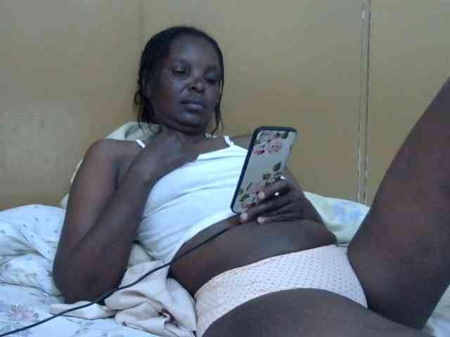Sweet-mommy webcam