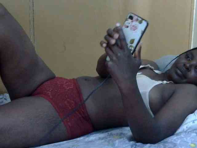 Sweet-mommy webcam