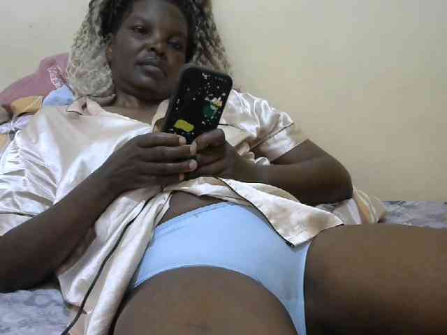 Sweet-mommy webcam