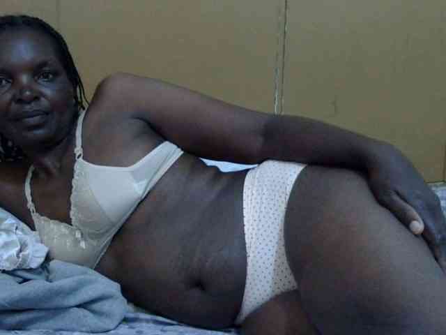 Sweet-mommy webcam