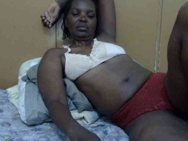 Sweet-mommy webcam