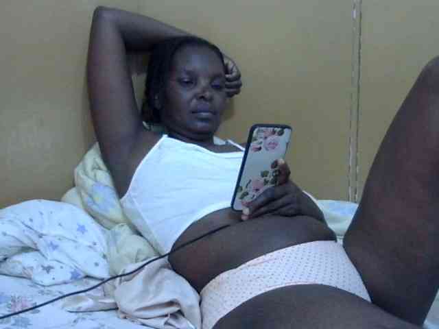 Sweet-mommy webcam