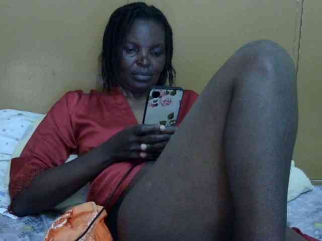 Sweet-mommy webcam