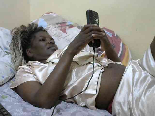 Sweet-mommy webcam