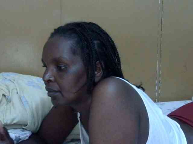 Sweet-mommy webcam