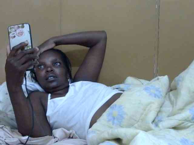 Sweet-mommy webcam