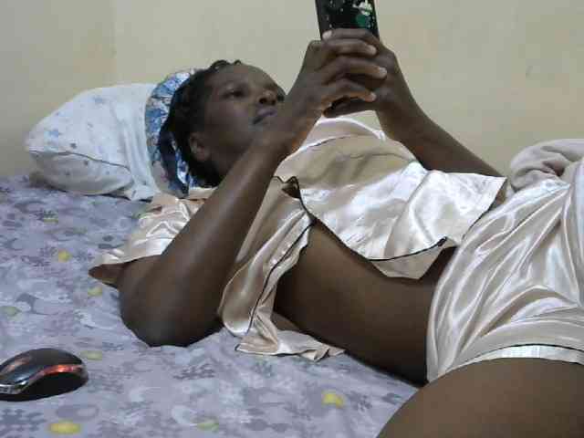 Sweet-mommy webcam