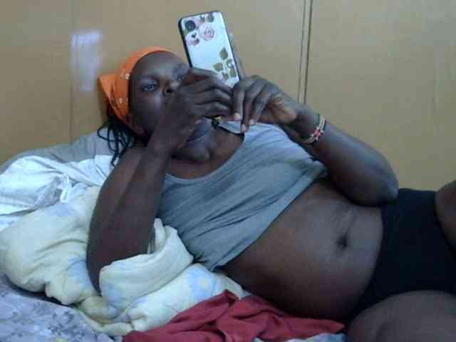 Sweet-mommy webcam