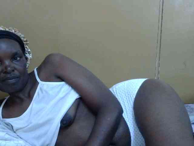 Sweet-mommy webcam