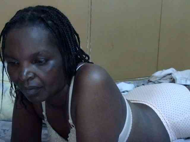 Sweet-mommy webcam