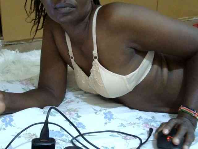 Sweet-mommy webcam
