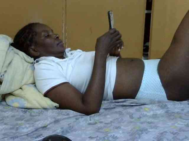 Sweet-mommy webcam
