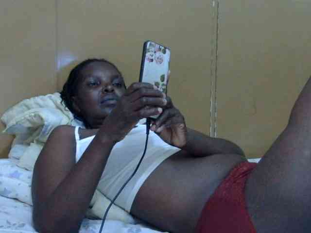 Sweet-mommy webcam