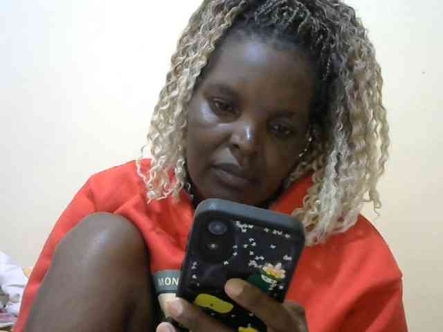 Sweet-mommy webcam