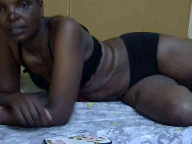 Sweet-mommy webcam