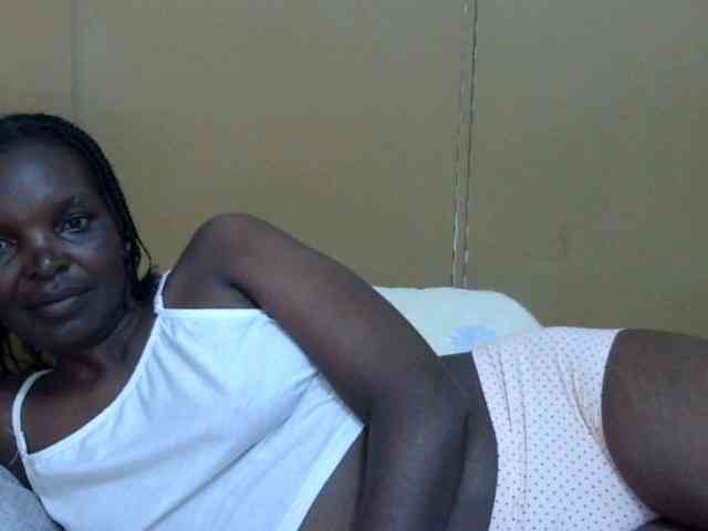 Sweet-mommy webcam