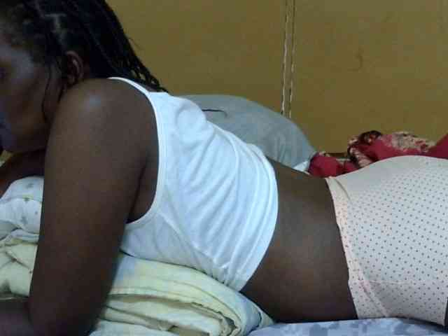 Sweet-mommy webcam