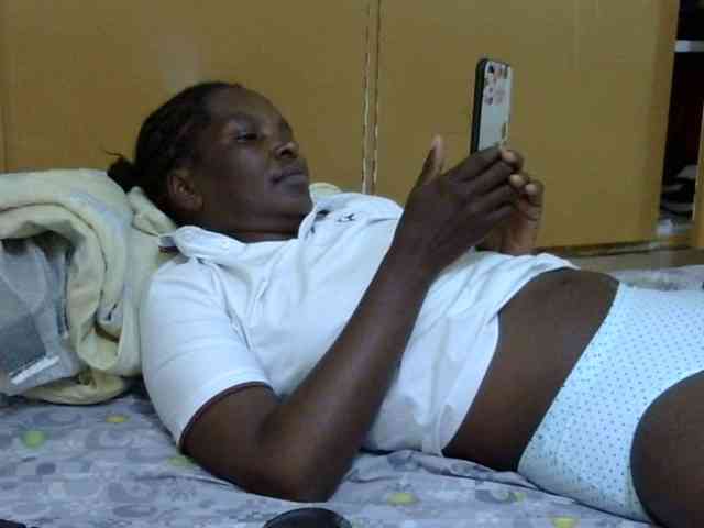 Sweet-mommy webcam