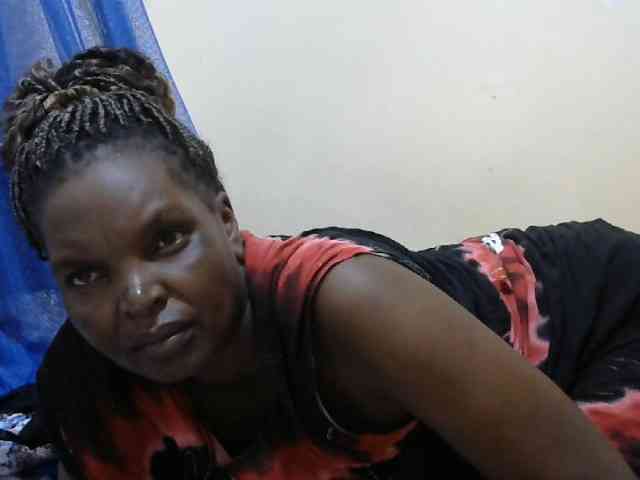 Sweet-mommy webcam