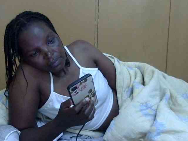 Sweet-mommy webcam