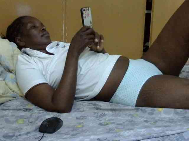 Sweet-mommy webcam