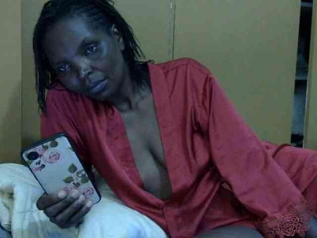 Sweet-mommy webcam