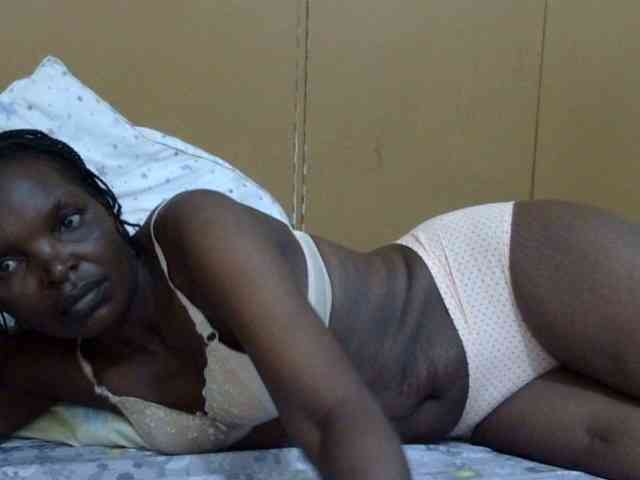 Sweet-mommy webcam