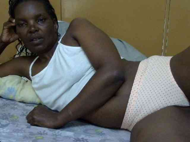 Sweet-mommy webcam