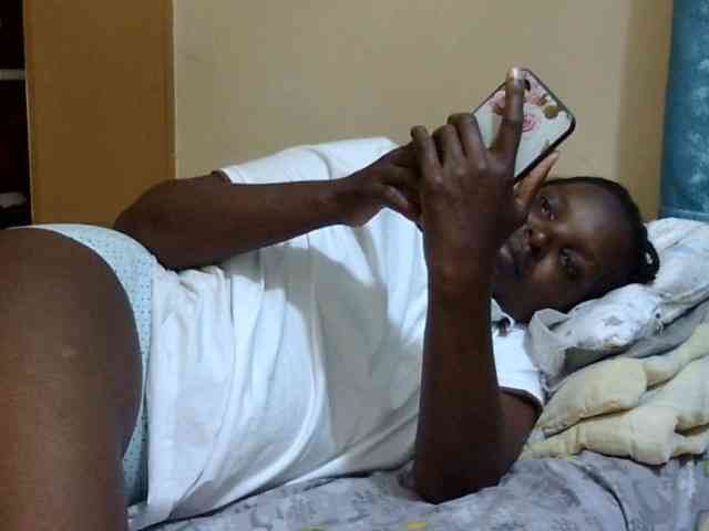 Sweet-mommy webcam