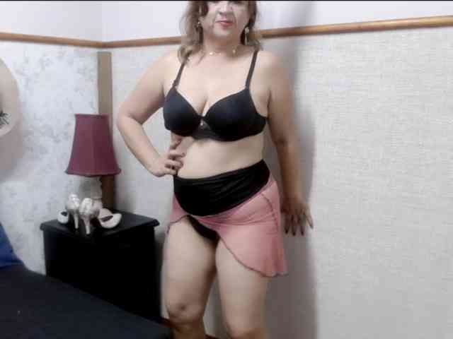 AlexaBenet webcam